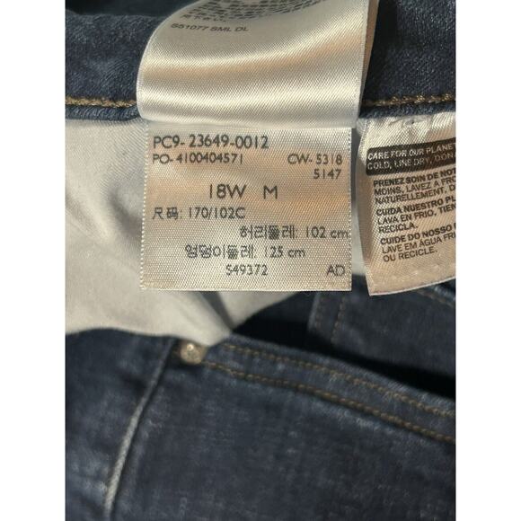 Levis 415 Jeans Womens 18W Waist34 M Classic Boot Cut Stretch Blue Denim - Picture 4 of 16